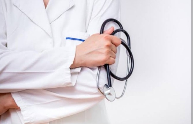 Dokter bersiap melayani pasien super flu. [Istimewa]